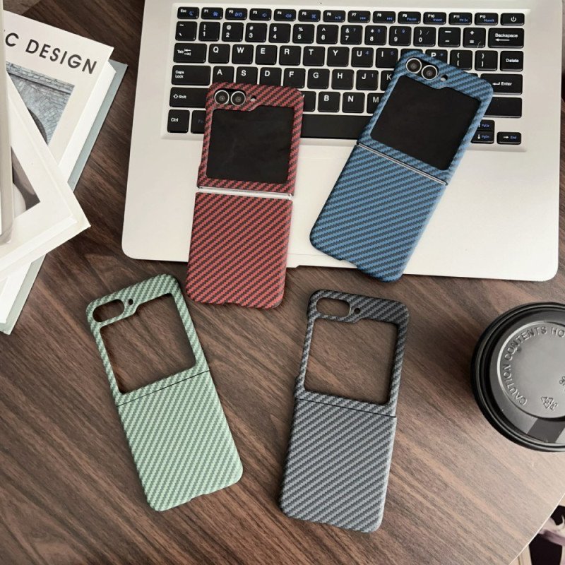 Skal Samsung Galaxy Z Flip 7 Fe Magnetisk Kolfiberstruktur