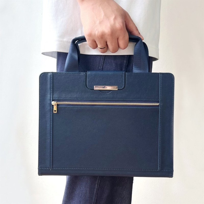 Fodral iPad (2025) Satchel-modell